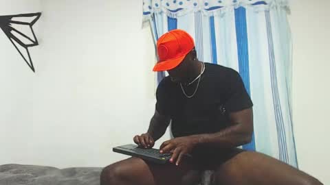 Snapshot of samsondauda chatting on December 18, 2024, 3:22 pm samson dauda online show from December 18, 2024, 3:22 pm
