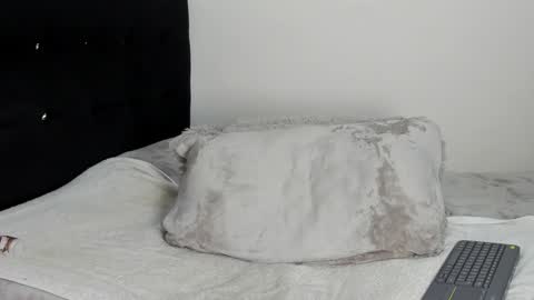 Snapshot of samuelholt chatting on December 21, 2024, 2:58 pm Samuel online show from December 21, 2024, 2:58 pm