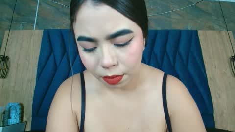 S A M Y  G R E Y  online show from September 12, 2025, 3:28 am