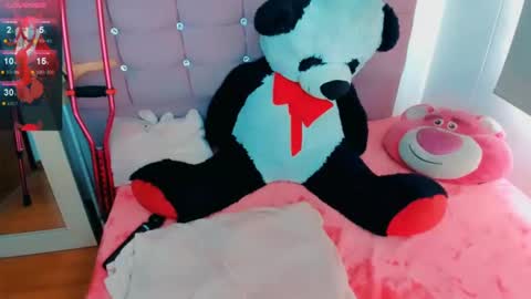  SAMY HUBER online show from February 7, 2025, 7:49 pm