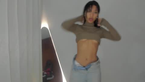 Hello I am absent due to a family calamity I will return soon-hola estoy ausente por un problema familiar volvere pronto. online show from January 17, 2025, 11:51 pm