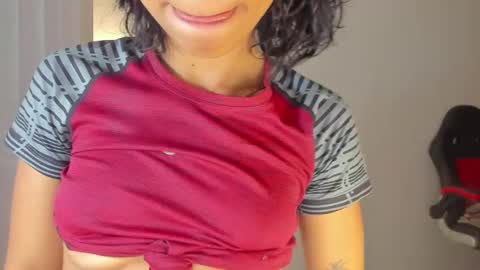 Hello I am absent due to a family calamity I will return soon-hola estoy ausente por un problema familiar volvere pronto. online show from February 24, 2025, 11:19 pm