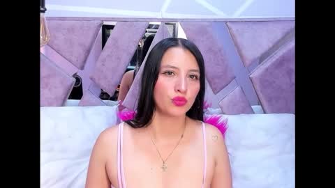 samy_noa online show from September 9, 2025, 3:17 am