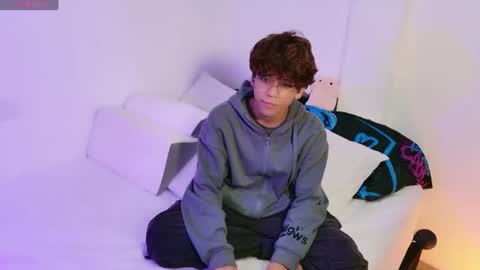 Snapshot of samy_twink chatting on July 26, 2026, 3:36 am Sammy online show from July 26, 2026, 3:36 am