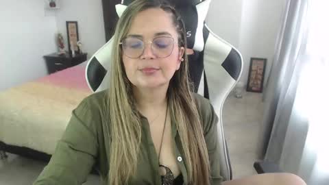 Snapshot of samy_vsn chatting on February 4, 2025, 4:39 pm samy_vsn online show from February 4, 2025, 4:39 pm