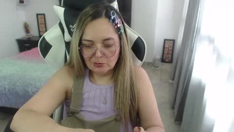 Snapshot of samy_vsn chatting on February 6, 2025, 8:56 pm samy_vsn online show from February 6, 2025, 8:56 pm