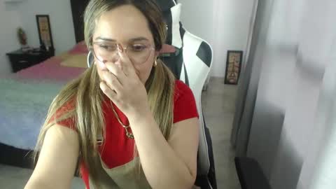 Snapshot of samy_vsn chatting on February 13, 2025, 6:27 pm samy_vsn online show from February 13, 2025, 6:27 pm