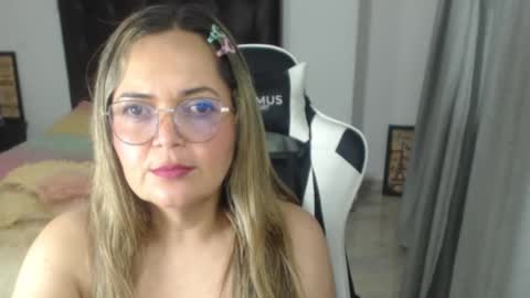 Snapshot of samy_vsn chatting on February 18, 2025, 12:37 am samy_vsn online show from February 18, 2025, 12:37 am