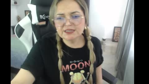 Snapshot of samy_vsn chatting on February 22, 2025, 3:36 pm samy_vsn online show from February 22, 2025, 3:36 pm