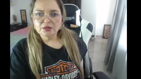 Snapshot of samy_vsn chatting on February 25, 2025, 6:31 pm samy_vsn online show from February 25, 2025, 6:31 pm