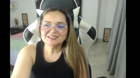 Snapshot of samy_vsn chatting on March 2, 2025, 12:09 am samy_vsn online show from March 2, 2025, 12:09 am