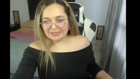 Snapshot of samy_vsn chatting on March 3, 2025, 10:52 pm samy_vsn online show from March 3, 2025, 10:52 pm