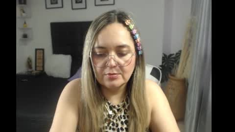 Snapshot of samy_vsn chatting on September 8, 2025, 9:47 pm samy_vsn online show from September 8, 2025, 9:47 pm