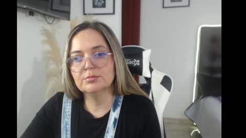 Snapshot of samy_vsn chatting on September 20, 2025, 6:31 pm samy_vsn online show from September 20, 2025, 6:31 pm