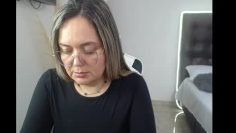 Snapshot of samy_vsn chatting on October 3, 2025, 4:59 pm samy_vsn online show from October 3, 2025, 4:59 pm