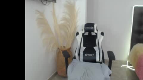 Snapshot of samy_vsn chatting on October 19, 2025, 6:41 pm samy_vsn online show from October 19, 2025, 6:41 pm