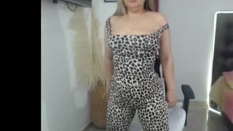 Snapshot of samy_vsn chatting on November 29, 2025, 6:55 pm samy_vsn online show from November 29, 2025, 6:55 pm