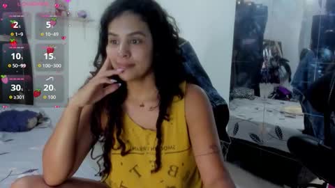 SamyHolbrook online show from November 10, 2025, 1:54 pm