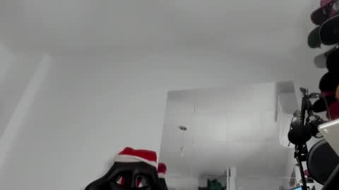 SamyHolbrook online show from November 26, 2025, 9:49 pm