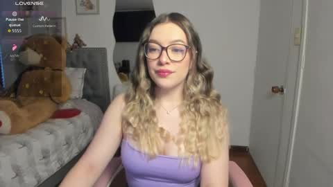 Samanta online show from April 4, 2026, 11:08 am