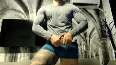 Snapshot of sanchezerik4 chatting on July 6, 2026, 5:37 pm Sanchez Erik online show from July 6, 2026, 5:37 pm