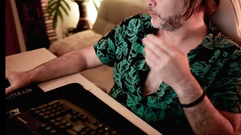 Sanders online show from January 27, 2025, 2:31 am