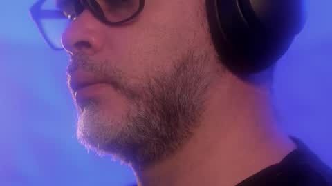 Sanders online show from November 1, 2025, 2:46 am