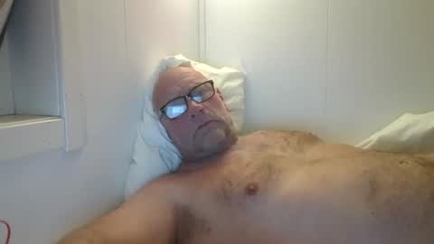 sandnesrune523 online show from January 17, 2026, 6:07 am