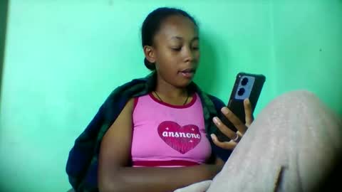 sandra1253099 online show from March 10, 2026, 6:51 am