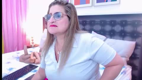 SANDRA online show from January 14, 2026, 10:54 am