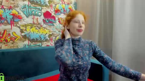 Snapshot of sandra__wilson chatting on May 8, 2026, 1:33 am Sandra online show from May 8, 2026, 1:33 am