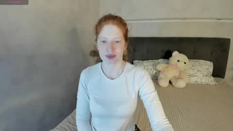 Snapshot of sandra__wilson chatting on May 29, 2026, 1:47 am Sandra online show from May 29, 2026, 1:47 am