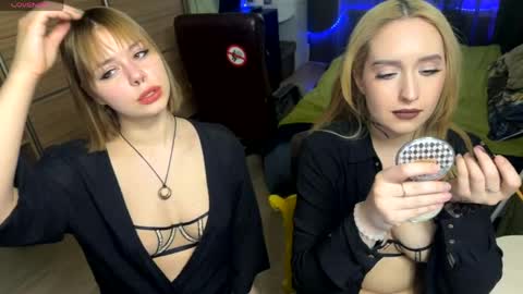 sandra dimonds online show from April 24, 2026, 1:24 pm