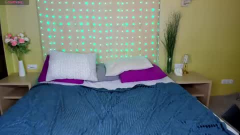 Snapshot of sandra_rosss chatting on July 18, 2026, 1:04 pm Sandra online show from July 18, 2026, 1:04 pm