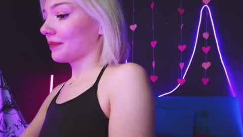 Snapshot of sandraboyl chatting on February 20, 2025, 7:34 am Sandy online show from February 20, 2025, 7:34 am