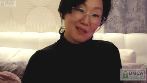 Sandra online show from March 3, 2025, 3:42 pm