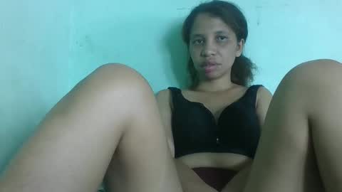 sandrinah788632 online show from May 31, 2026, 6:09 pm