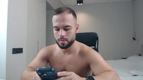 Snapshot of sandro_best chatting on July 19, 2026, 10:30 am DeAlex online show from July 19, 2026, 10:30 am