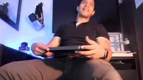Snapshot of sandrolatino chatting on June 22, 2026, 1:51 am sandrolatino online show from June 22, 2026, 1:51 am