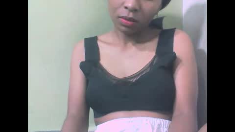 sandy735579 online show from February 11, 2026, 6:02 pm