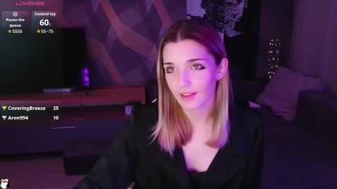 sandy_belle88 online show from September 9, 2025, 6:07 pm