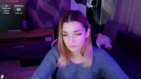 sandy_belle88 online show from October 9, 2025, 8:12 am