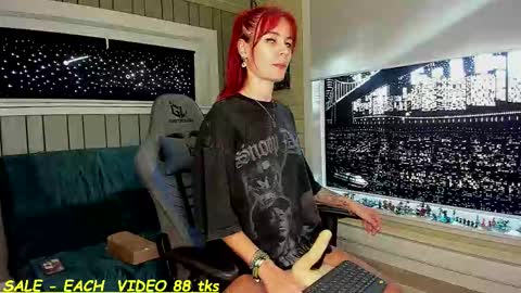 Sandy and Chris online show from September 19, 2025, 10:16 am