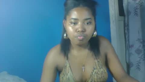 saniazzhh online show from March 5, 2026, 8:38 pm