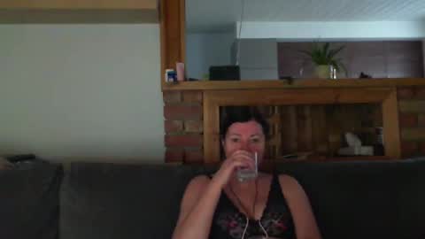 sanroom online show from February 3, 2025, 4:10 pm