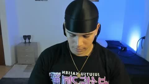 Snapshot of sant_wahlberg chatting on June 19, 2026, 11:19 pm Sant online show from June 19, 2026, 11:19 pm