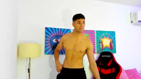 Maximo Santana online show from February 25, 2026, 12:37 pm