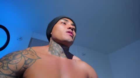 Snapshot of santi__ferrer chatting on May 8, 2026, 3:01 am Santi Ferrer online show from May 8, 2026, 3:01 am