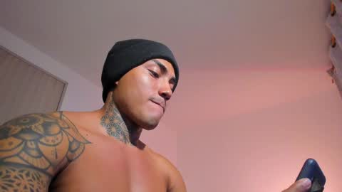 Snapshot of santi__ferrer chatting on May 19, 2026, 2:29 am Santi Ferrer online show from May 19, 2026, 2:29 am