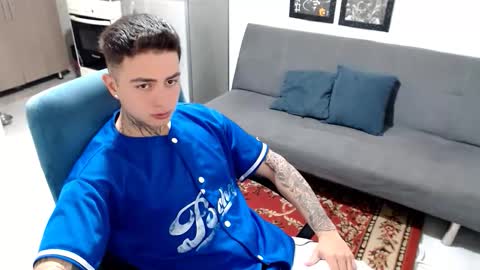 santi_ss online show from January 6, 2026, 2:43 pm